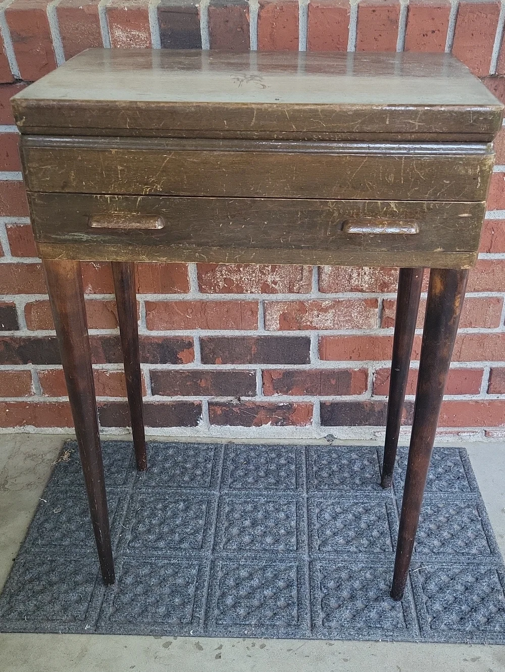 Vintage Oneida and WM Rogers Flatware Box with Legs